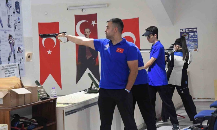 Eskişehir Gençlik ve Spor İl Müdürlüğü havalı silahlar atıcılık kupası düzenledi | İşte Tüm Ayrıntılar