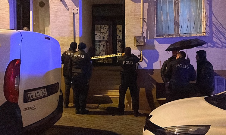 Eskişehir Odunpazarı'nda bıçakla yaralanan 45 yaşındaki kişi yaşamını yitirdi
