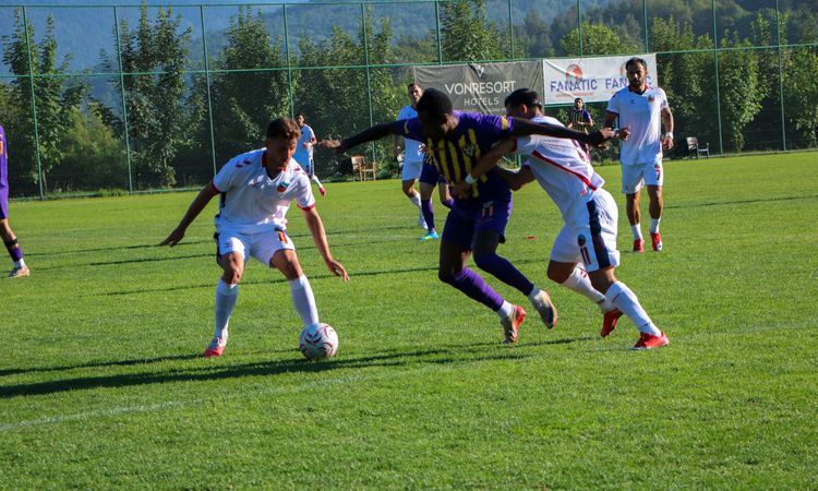 Eyüpspor, hazırlık maçında Mardin 1969'u 1-0 yendi - Son Dakika ve Merak Edilenler