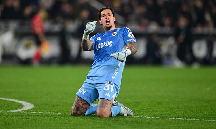Ayrıntılar Netleşti: Fenerbahçe'den Berke Özer bombası! Ederson giderse yerine geliyor - Son Dakika ve Merak E