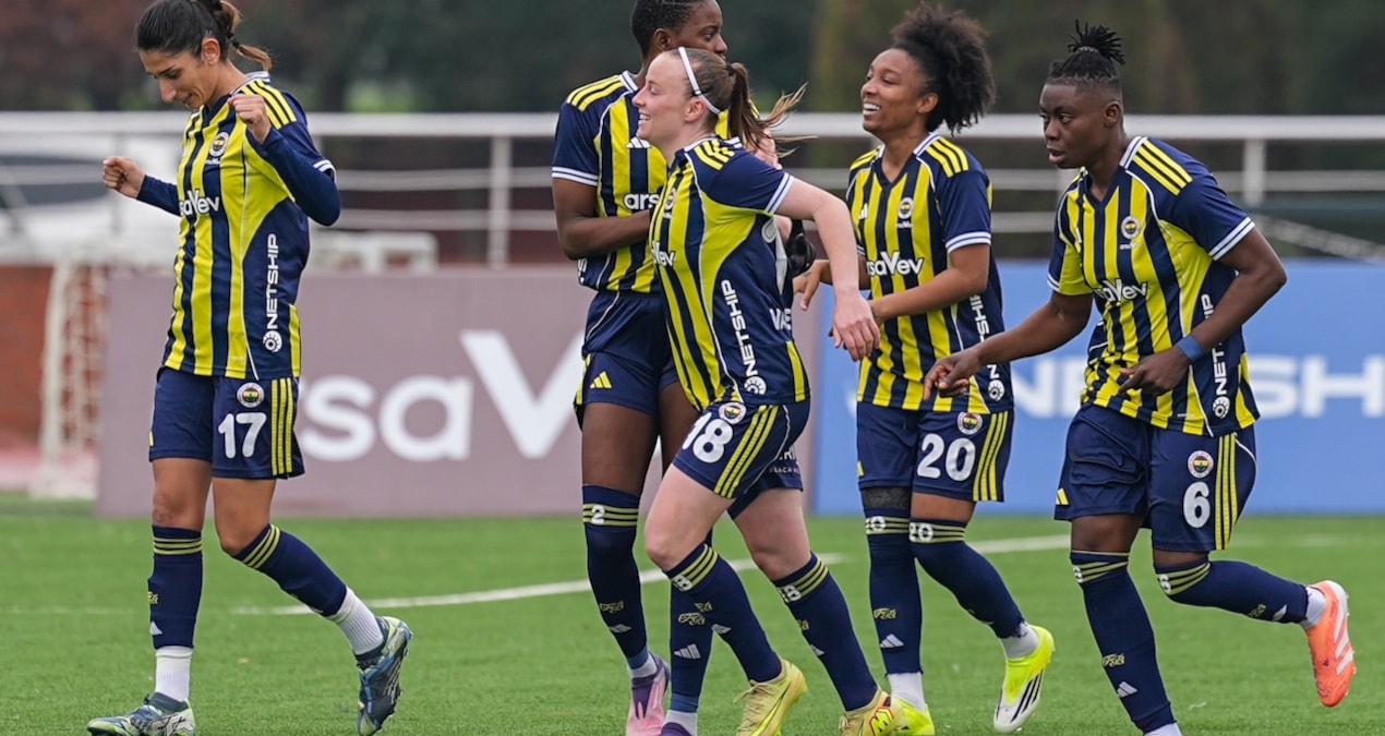 Son Gelişme: Fenerbahçe derbide Beşiktaş'ı farklı yendi - Son Dakika Haberleri