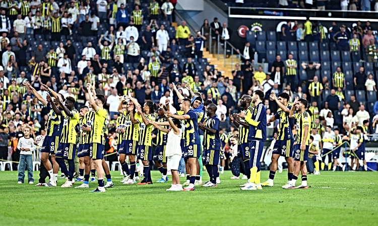Fenerbahçe, Eyüpspor'u 8-0 yenerek ligdeki en farklı galibiyetini aldı ve Merak Edilenler
