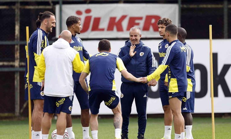 Fenerbahçe, Galatasaray derbisi hazırlığını Can Bartu Tesisleri'nde sürdürdü | İşte Tüm Ayrıntılar