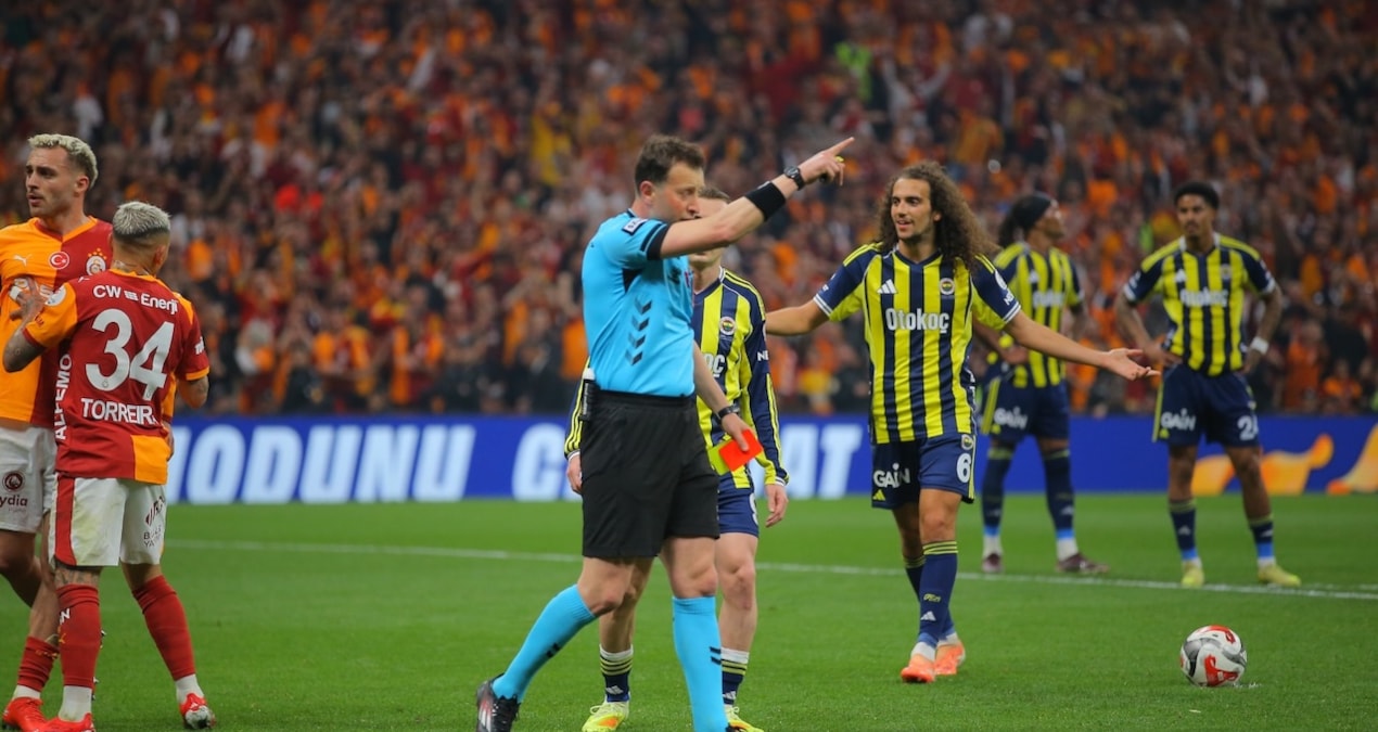 Kritik Açıklama: Fenerbahçeli Guendouzi'den hakem Yasin Kol'a olay tepki - En Son Haber
