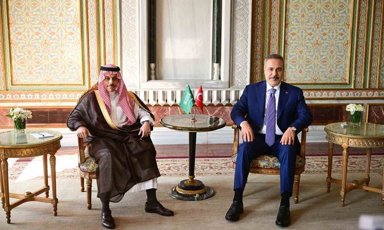 Fidan ve Suudi mevkidaşı Mekke Anlaşması toplantısında bir araya geldi