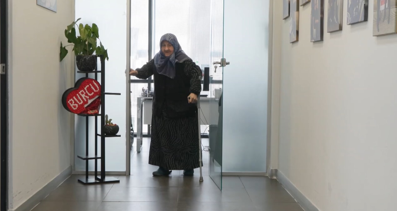Son Gelişme: Fil hastalığıyla mücadele ediyordu; tedaviyle 2 haftada ayağa kalktı - En Son Haber: Gelişmeler T