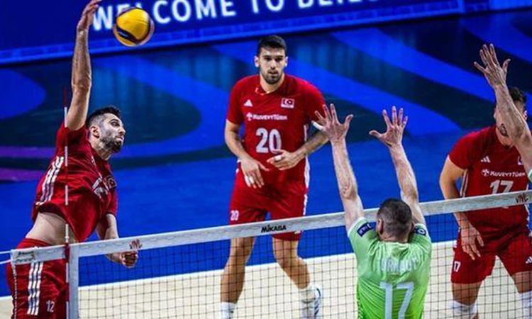 Filenin Efeleri elendi mi? Türkiye Slovenya voleybol maçı kaç kaç bitti? Filenin Efeleri maç sonucu - Son Daki
