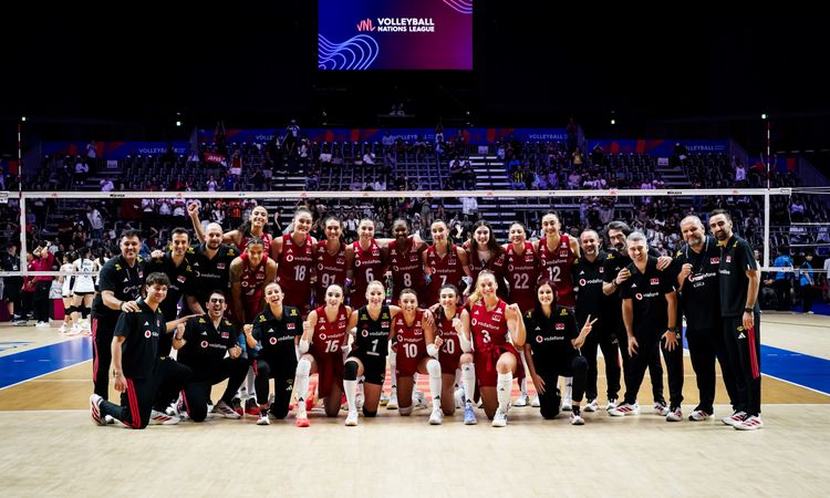 Filenin Sultanları, FIVB Kadınlar Voleybol Milletler Ligi'nde finale artış grafiği çizdi - Son Dakika - Son Da