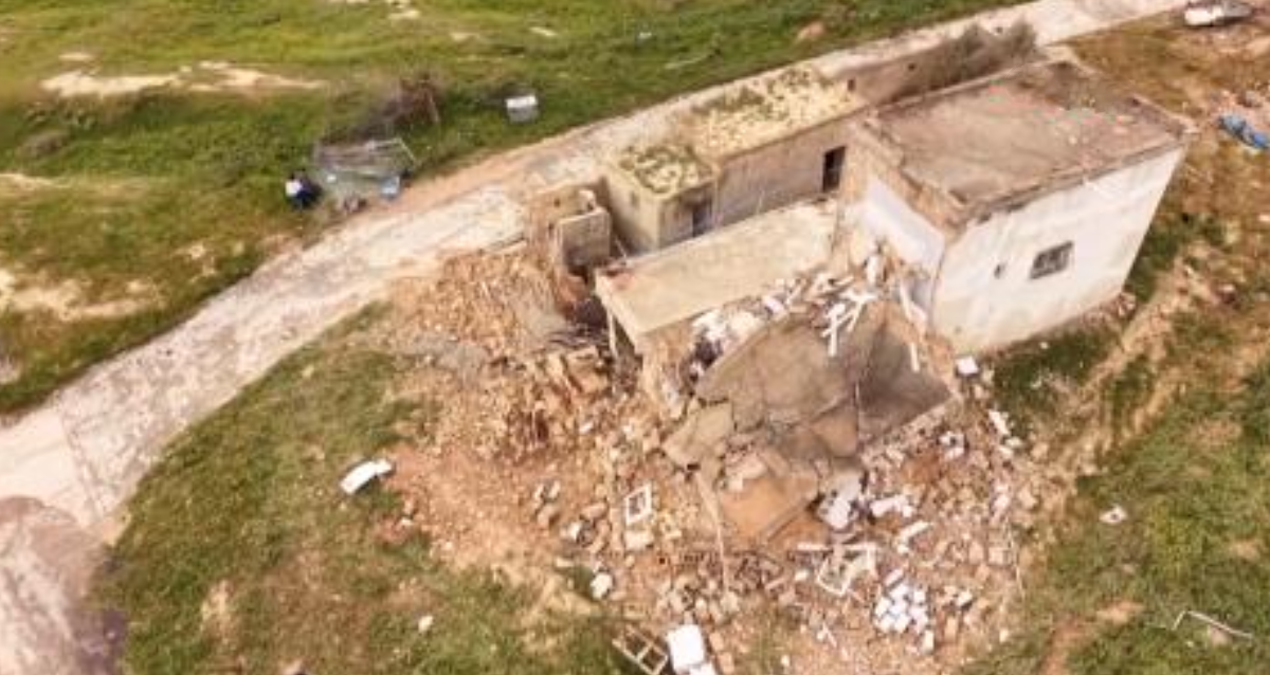 Fırtına 85 yaşındaki kadının evini elinden aldı - Son Dakika Haberleri