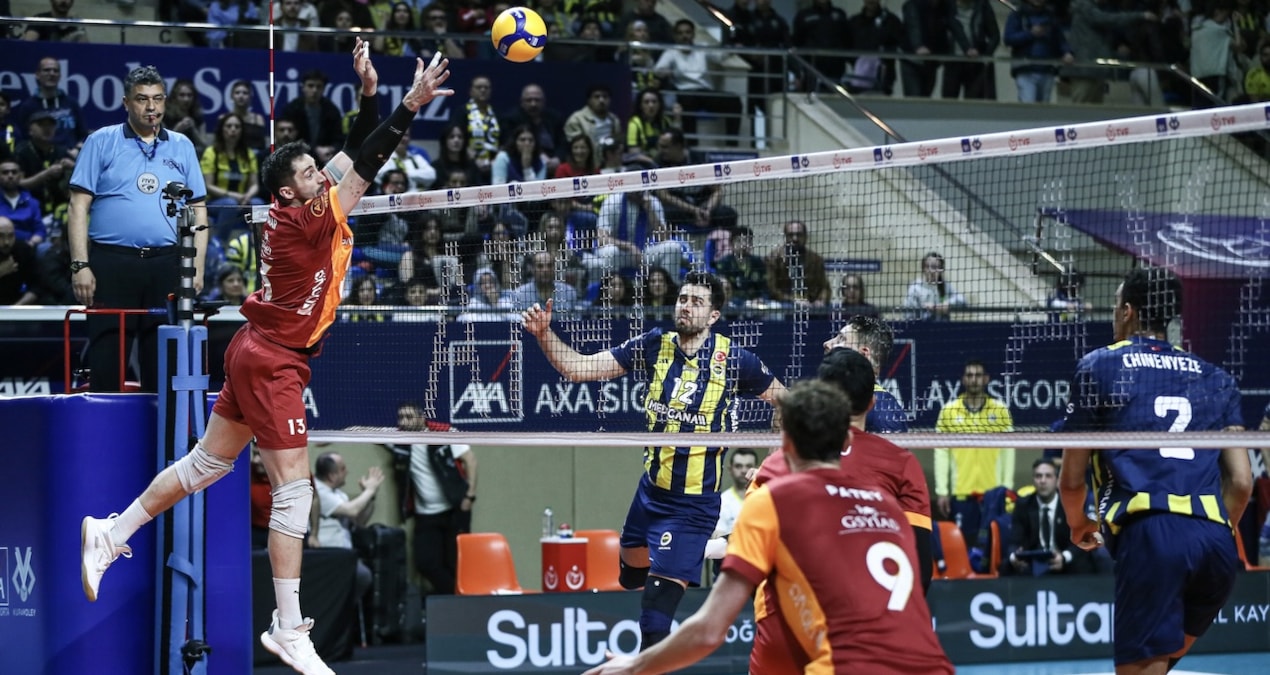Galatasaray derbide Fenerbahçe'yi devirdi, finale çıktı - Son Dakika Haberleri: Gelişmeler Takip Ediliyor