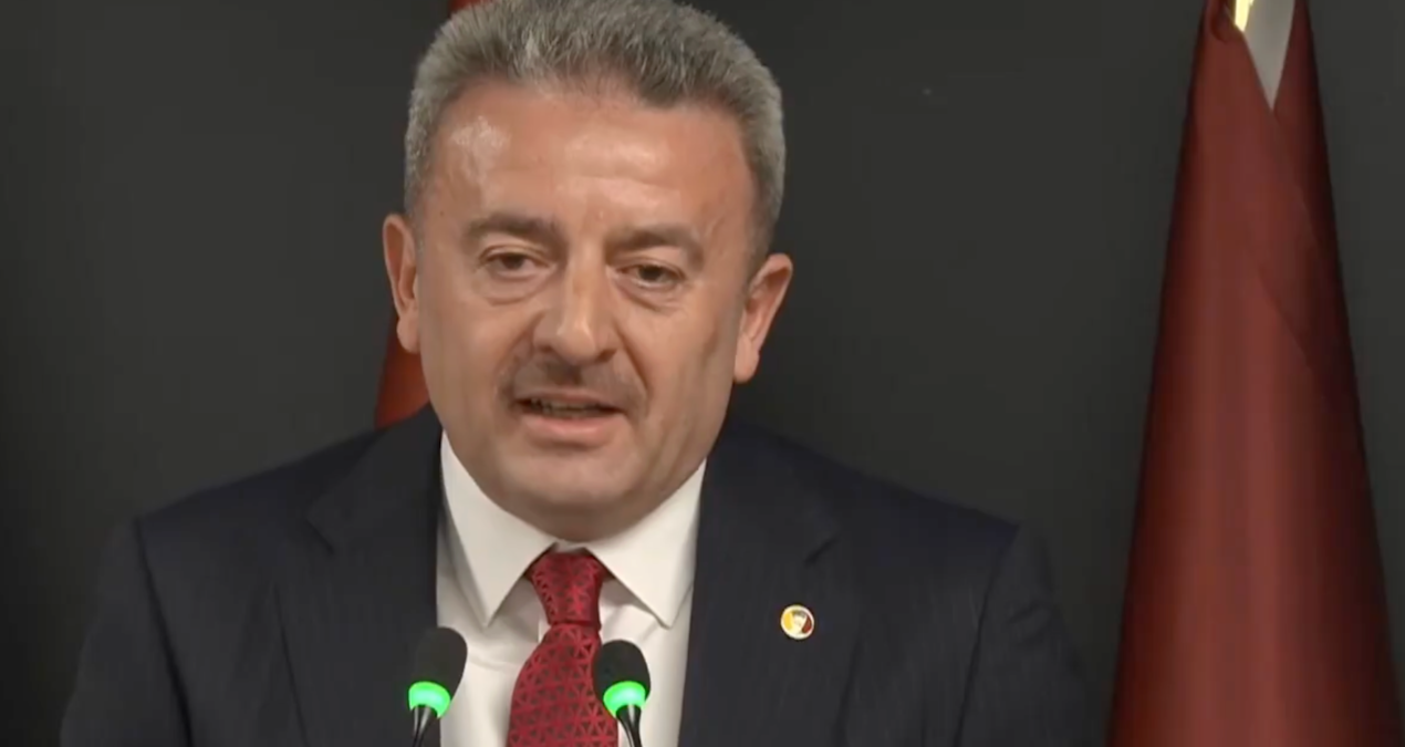 Galatasaray'ın toplam borcu resmen duyuruldu! 30 milyara dayandı - Son Dakika ve Merak Edilenler
