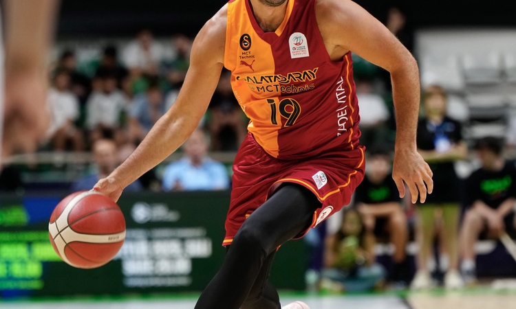 Galatasaray kaptanı Buğrahan Tuncer, yeni sezonda iki kupa hedefliyor - Son Dakika Bilgileri