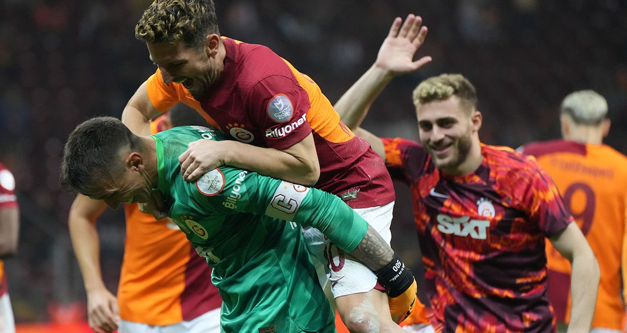 Son Gelişme: Galatasaray'da Muslera ve Mertens sürprizi - Son Dakika Haberleri ve Merak Edilenler