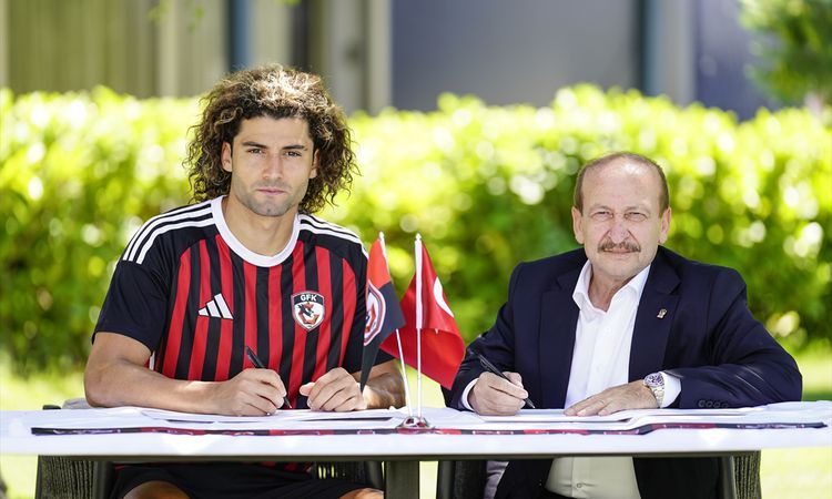 Kritik Açıklama: Gaziantep FK, forvet oyuncusu Fuat Bavuk'u kadrosuna kattı - Haberleri | İşte Tüm Ayrıntılar