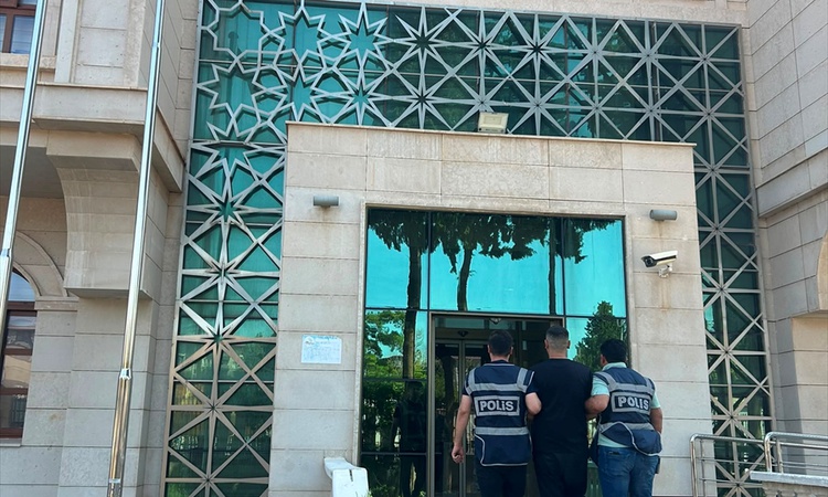 Gaziantep İslahiye'de yağma suçundan 8 yıl 8 ay hapis cezası alan hükümlü yakalandı | İşte Tüm Ayrıntılar