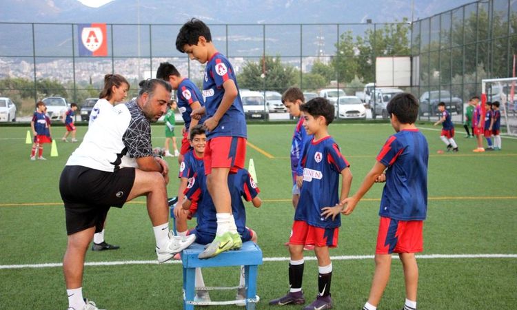 Gelişim Ligi'ne U14 ve U15 de katılacak olan Altınyıldız çalışmalara hız verdi - Son Dakika Haberleri: Gelişme