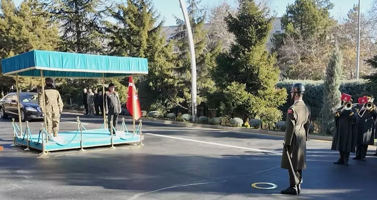 Gündemden Son Bilgiler: Genelkurmay Başkanı Bayraktaroğlu, Suriyeli Mevkidaşı ile Ankara’da görüştü - Haberler