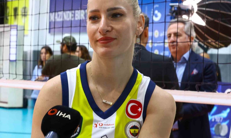 Gizem Örge, Fenerbahçe Medicana'da sezonun kupalarla taçlanacağına inanıyor | İşte Tüm Ayrıntılar