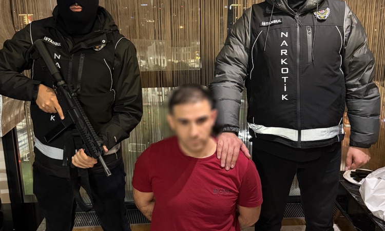 Gündemden Son Bilgiler: 2 ton kokain sevkiyatı organize eden S.G. Zeytinburnu'nda yakalandı ve Merak Edilenler
