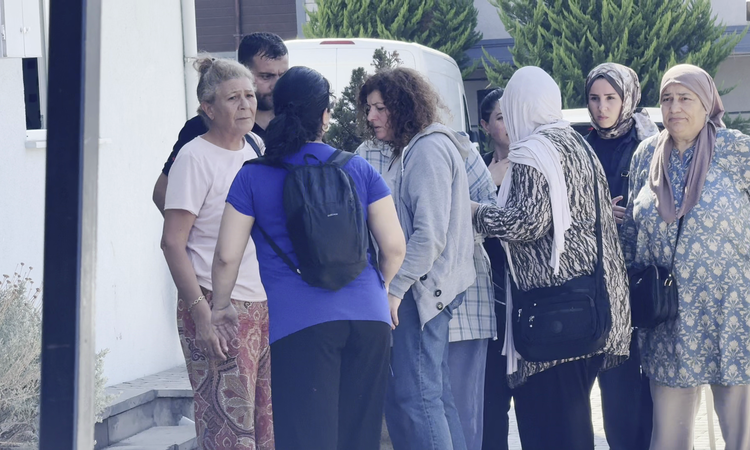 Gündemden Son Bilgiler: 3 kardeşi denizde ölü bulunan, kendisi ise aranan kıza sağ ulaşıldı | İşte Tüm Ayrıntı