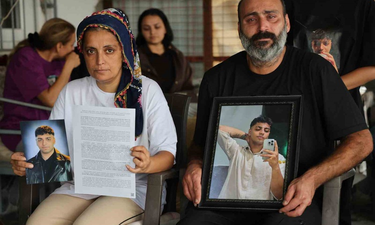Gündemden Son Bilgiler: Adana’da 2 gencin öldüğü kazada sürücü tahliye edildi: Aileler gözyaşlarına boğuldu -