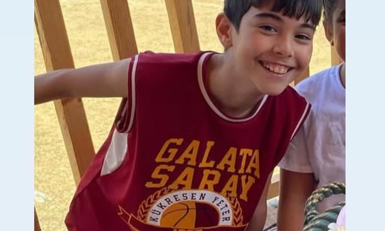 Gündemden Son Bilgiler: Adana Kozan'da otomobil takla attı, ağır yaralı 13 yaşındaki çocuk 13 gün sonra öldü v