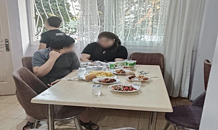 Gündemden Son Bilgiler: Adana Seyhan'da çöp evde yaşayan anne ve üç çocuk CİMER ile sıcak yuvasına kavuştu ve