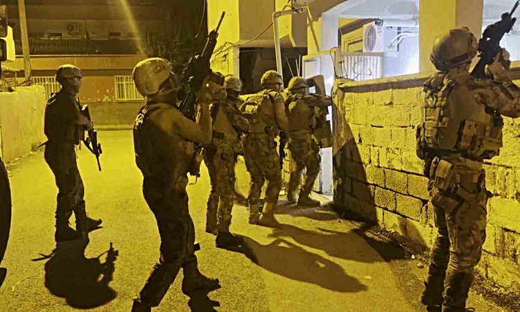 Gündemden Son Bilgiler: Adıyaman’da başsavcılık koordinesiyle "Sokaklar Güvende" terör operasyonu: 4 gözaltı v