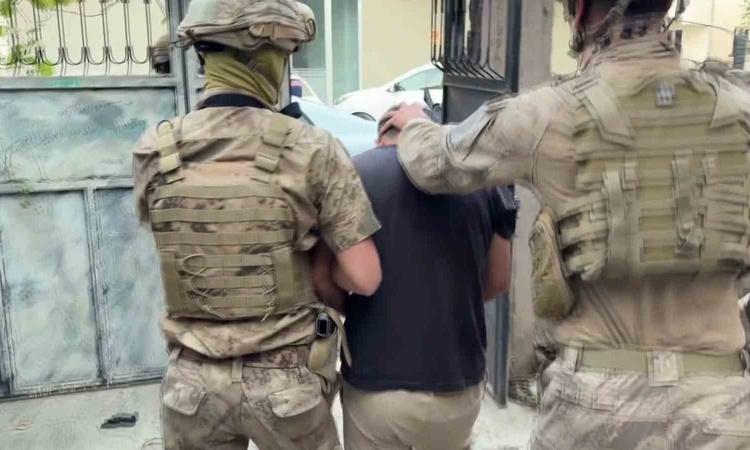 Gündemden Son Bilgiler: Adıyaman'da DEAŞ soruşturmasında yabancı uyruklu 5 şüpheli yakalanarak gözaltına sevk
