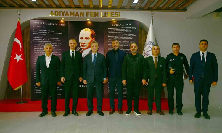 Gündemden Son Bilgiler: Adıyaman İl Emniyet Müdürü Nazman, okul çevresinde görevli personeli denetledi ve Mera