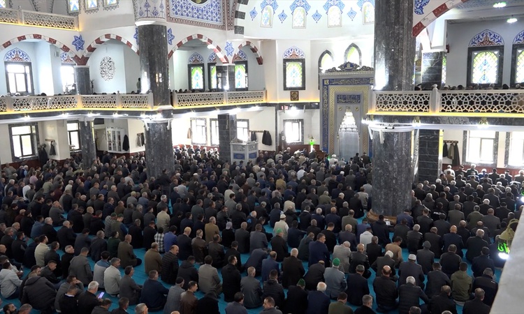 Gündemden Son Bilgiler: Ağrı'da 15 Temmuz şehitleri için "Her Ay 253 Hatim" programı düzenlendi - Son Dakika B