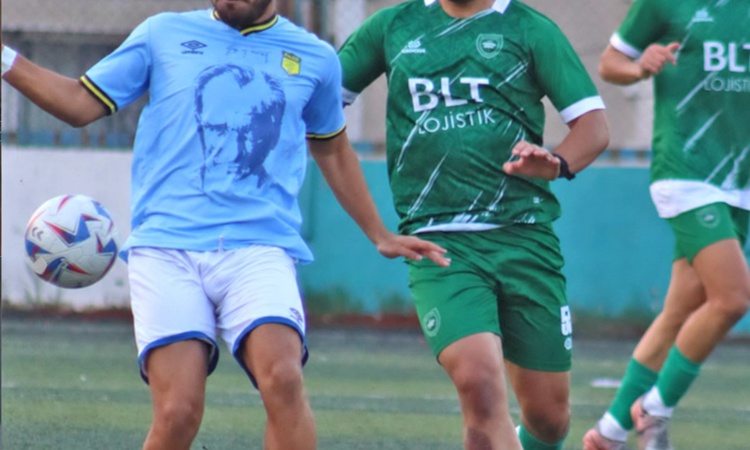 Gündemden Son Bilgiler: Alaçatıspor, deplasmanda Karabağlar Bulut Spor'u 2-0 yenerek üç puanı aldı - Son Dakik