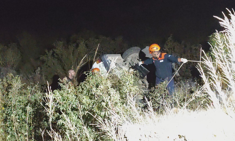 Gündemden Son Bilgiler: Antalya Akseki'de uçuruma düşen otomobilde 85 yaşındaki sürücü öldü, eşi yaralandı - S