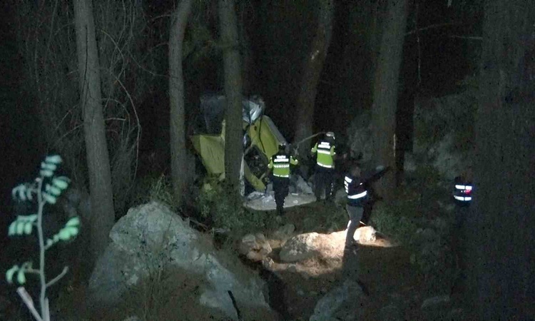 Gündemden Son Bilgiler: Antalya Konyaaltı'da kazada yaralanan kadın öldü, can kaybı 3'e çıktı | İşte Tüm Ayrın