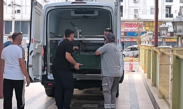 Gündemden Son Bilgiler: Antalya Muratpaşa'da otel koridorunda ölü bulunan Rus turistin ölümü şüpheli bulundu v