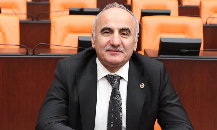 Gündemden Son Bilgiler: Ardeşen'de maden arama ruhsatı ihalesi halkın talepleri doğrultusunda iptal edildi | İ