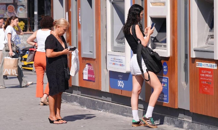 Gündemden Son Bilgiler: ATM'lerde bir devir kapanıyor! | İşte Tüm Ayrıntılar
