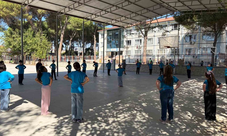 Gündemden Son Bilgiler: Aydın'da Spora İlk Adım projesiyle 4. sınıf öğrencileri antrenmanlara devam ediyor | İ