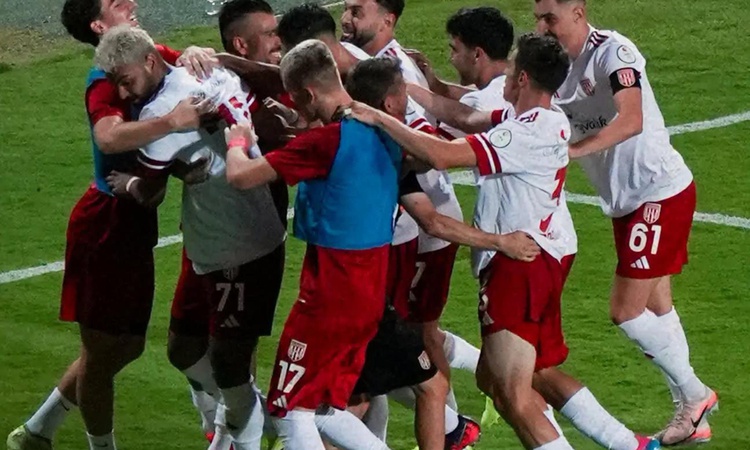 Gündemden Son Bilgiler: Ayvalıkgücü deplasmanda 17 puanlı lider Gemlik Sümerbey'e konuk olacak ve Merak Edilen