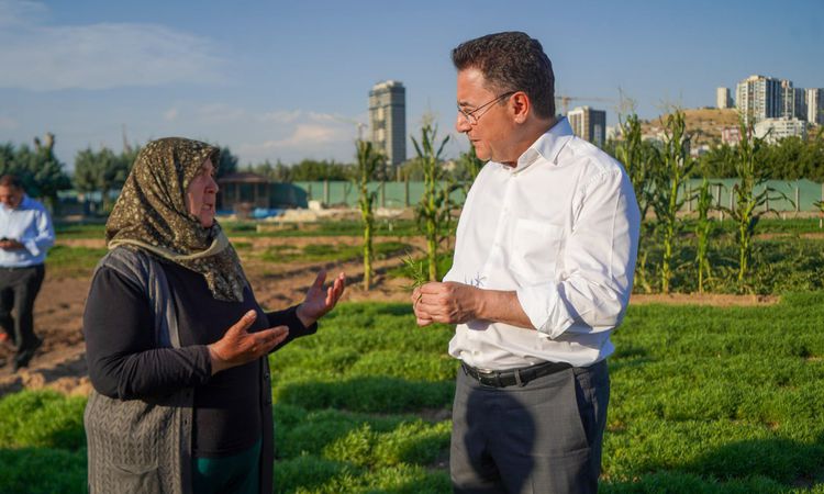 Gündemden Son Bilgiler: Babacan: Çalışan, üreten ama geçinemeyen milyonlarca çiftçimizin feryadı Ankara'da da