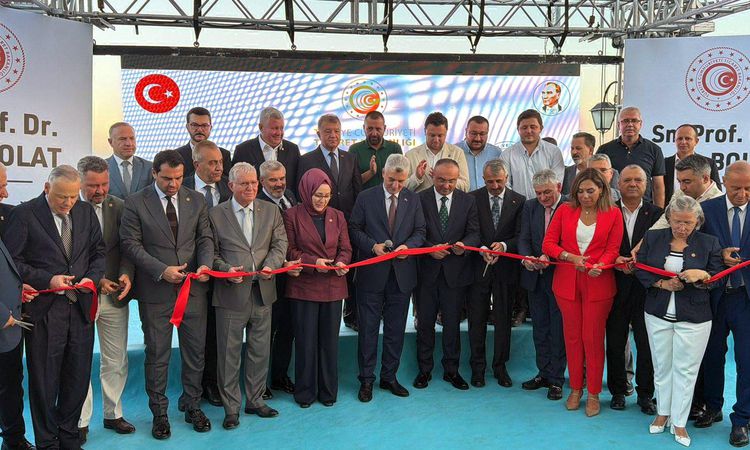 Gündemden Son Bilgiler: Bakan Bolat: Türkiye üretimde dünyada ilk 10'da: Gelişmeler Takip Ediliyor
