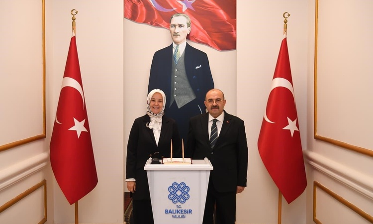 Gündemden Son Bilgiler: Bakan Yardımcısı Leman Yenigün, Balıkesir'de çocuk hakları buluşmasına katıldı - Son D