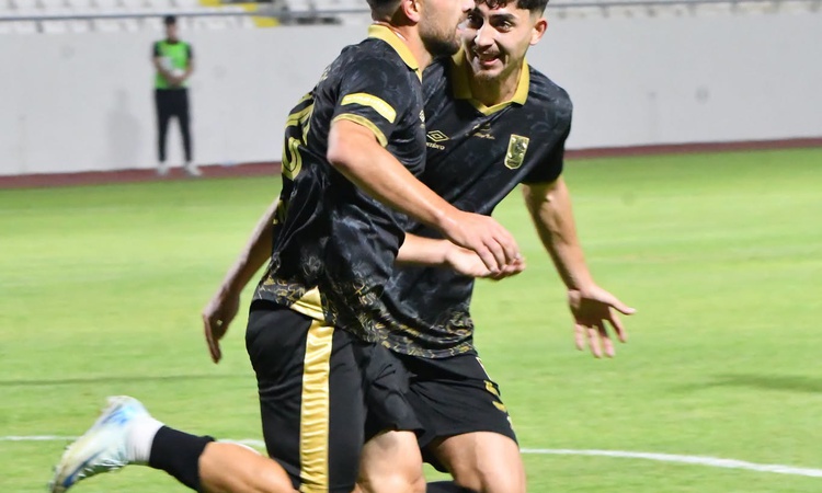 Gündemden Son Bilgiler: Balıkesirspor, zemini hazır olmayan stadında oynayamamasına rağmen iç sahada 4'te 4 ya