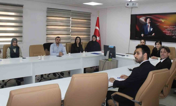 Gündemden Son Bilgiler: Bayburt'ta çocuk koruma hizmetleri için kurumlar arası iş birliği toplantısı yapıldı -