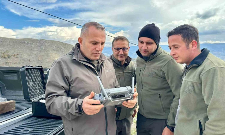 Gündemden Son Bilgiler: Bayburt'ta DKMP ekipleri yaban hayatı için envanter ve izleme çalışması yaptı ve Merak