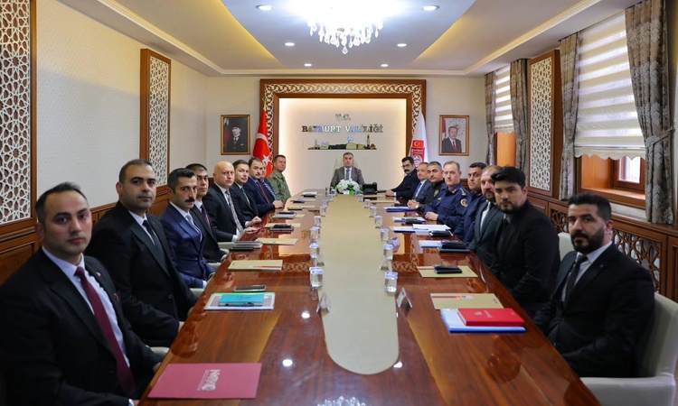 Gündemden Son Bilgiler: Bayburt'ta güvenlik ve asayiş çalışmaları Vali Eldivan başkanlığında görüşüldü