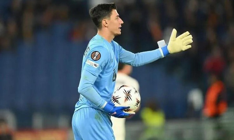 Gündemden Son Bilgiler: Berke Özer neden oynamadı? Galatasaray'ın rakibi Lille'in İzmirli kalecisi kimdir, han