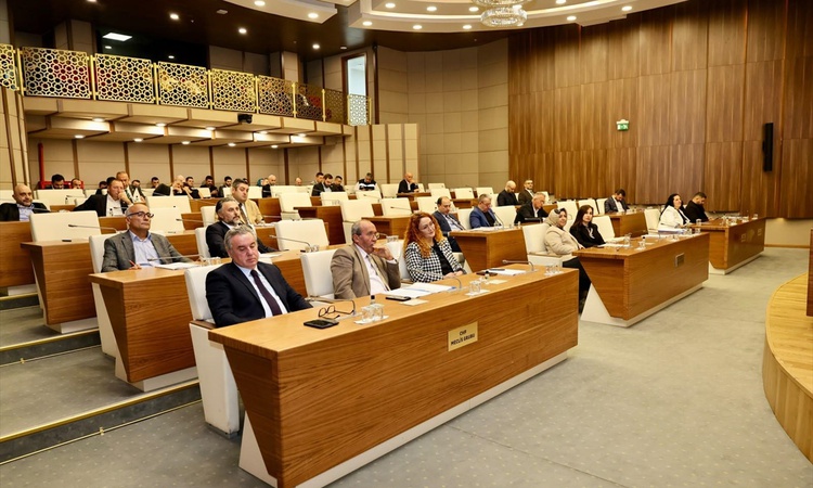 Gündemden Son Bilgiler: Beykoz Meclisinde ADD tahsisi iptal edildi, 'gardırop Atatürkçülüğü' tartışıldı: Geliş