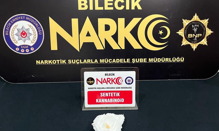 Gündemden Son Bilgiler: Bilecik'te polis, durdurduğu araçta sentetik uyuşturucu ham maddesi buldu | İşte Tüm A