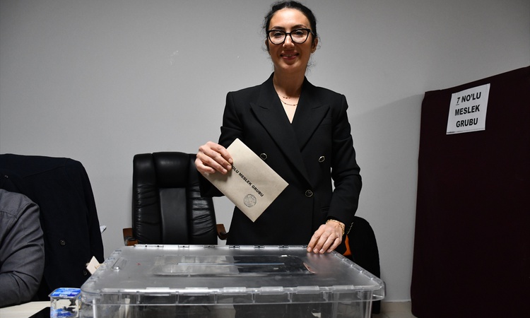 Gündemden Son Bilgiler: Bilecik TSO meslek komitesi seçiminde mavi liste 18 temsil hakkı kazandı - Son Dakika